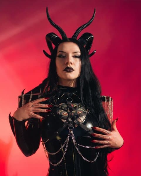 demoness_luna