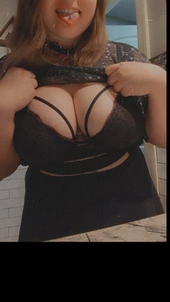 bigtiddie-gothkittie