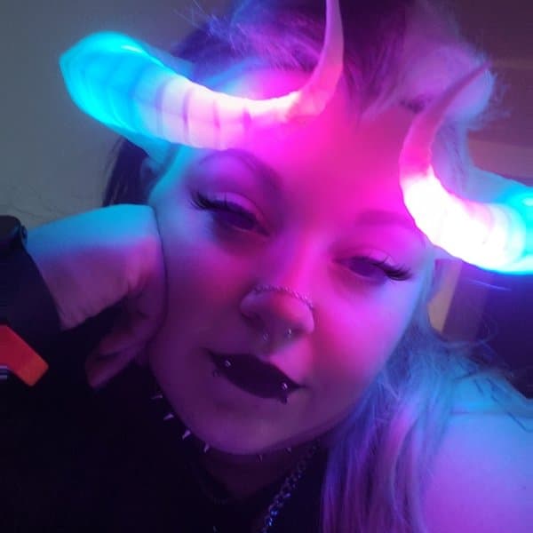neonsuccubabe