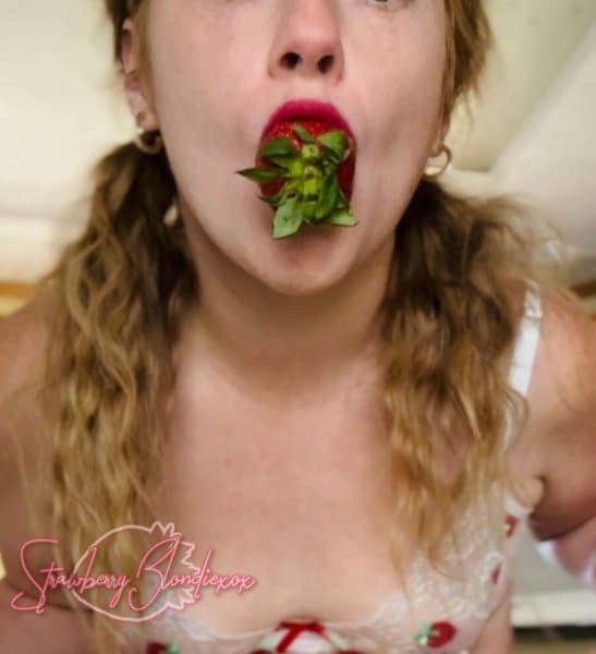 strawberryblondiexox