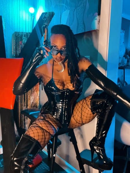 madamcarmen2