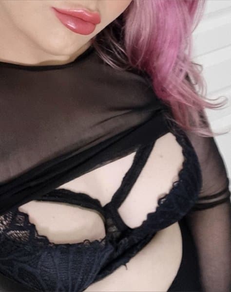 scarlettsucks