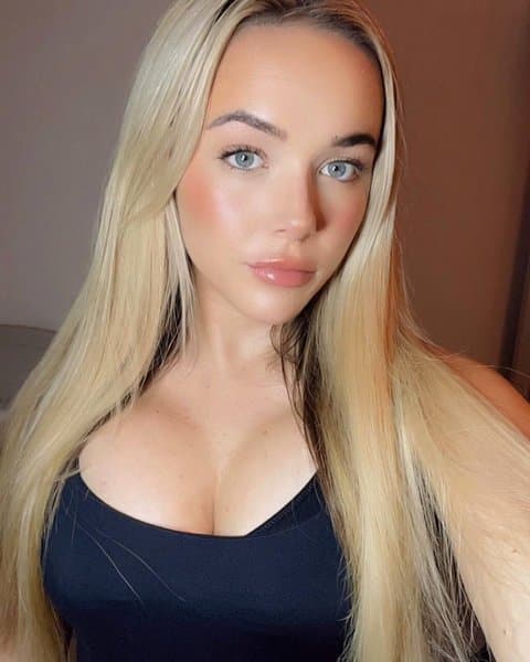 chloexjones