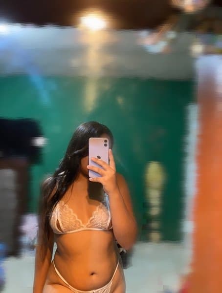 regina_torres