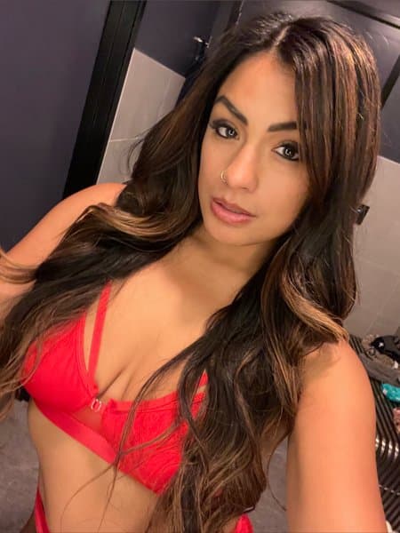officialkarinav