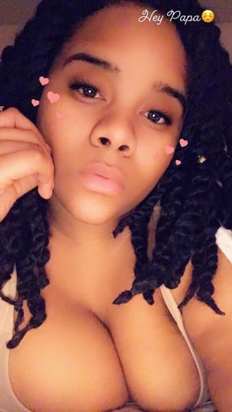 kamari_lola