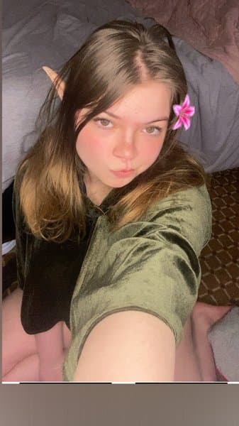 ashyourfantasygirlfriend