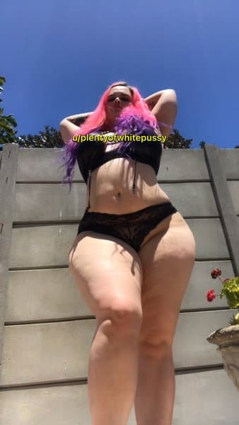 plentyofwhitepussy
