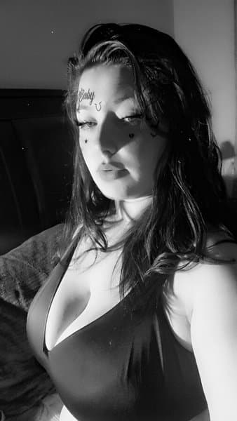 missqueendevil.v.i.p