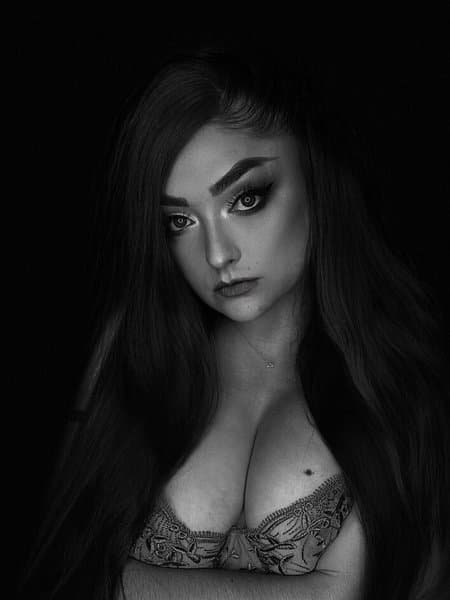 scarletbeige